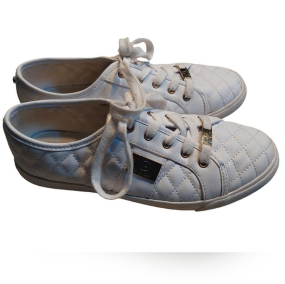G by Guess White Low Top Sneakers Womans Size 9 Faux Leather Sailorcore Normcore